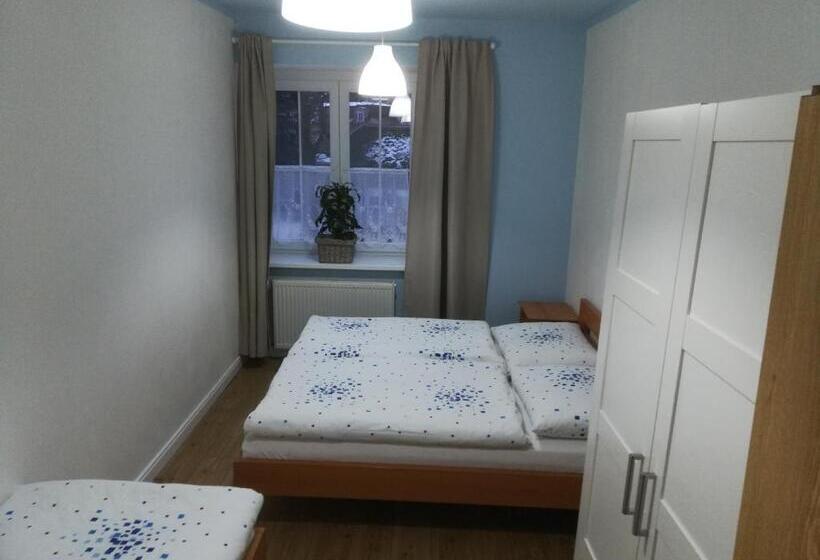 חדר אקונומי, Lipanka