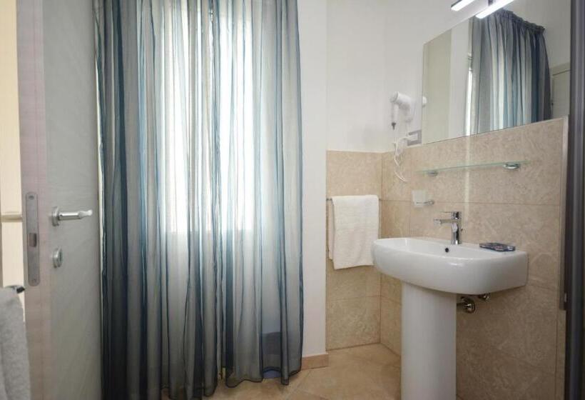 Standard Szoba King Size Bed, Da Rocco B&b