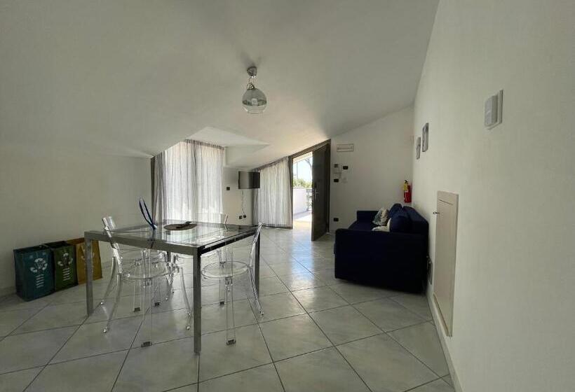 １ベッドルームペントハウスアパート, Pisa Beach Park