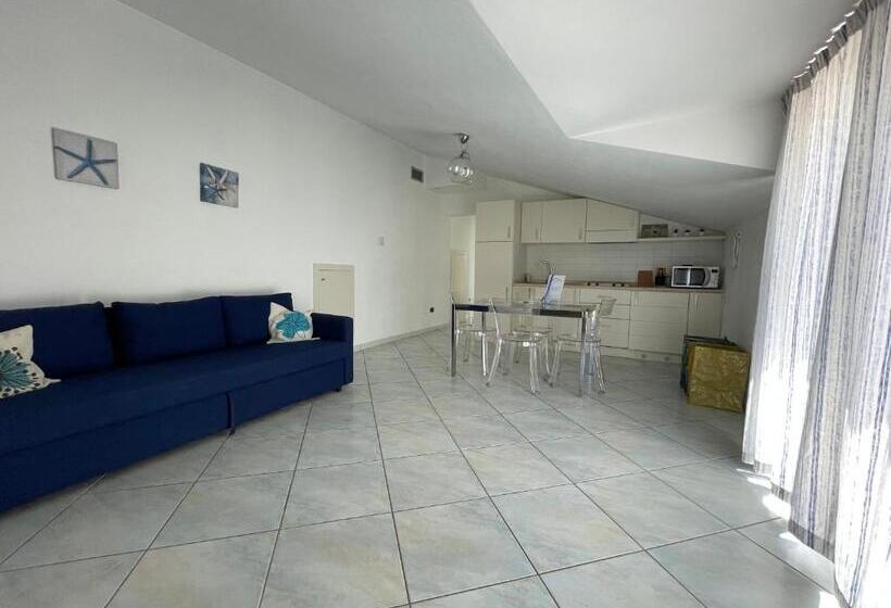 １ベッドルームペントハウスアパート, Pisa Beach Park