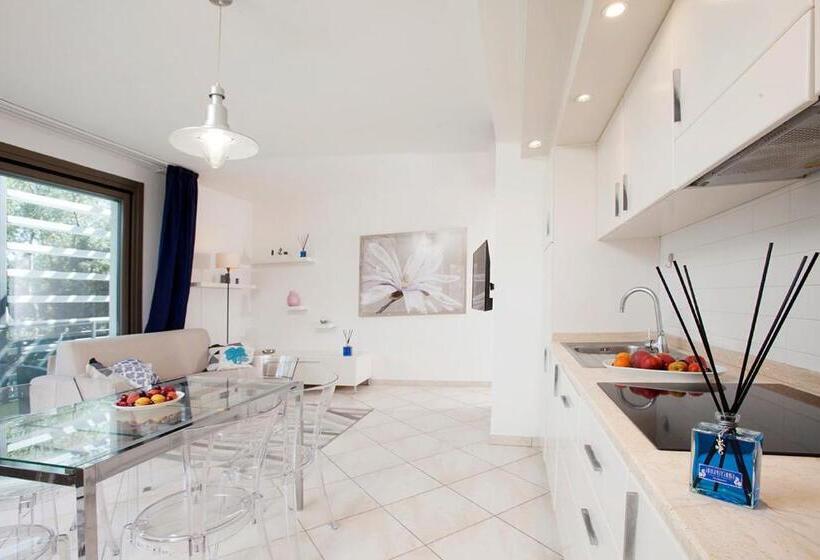 ２ベッドルームアパートメント, Pisa Beach Park