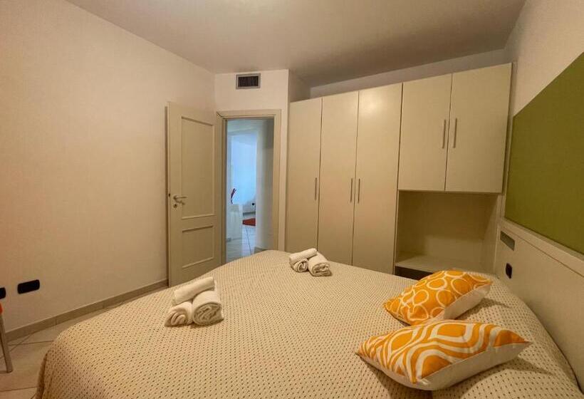 １ベッドルームアパートメント, Pisa Beach Park