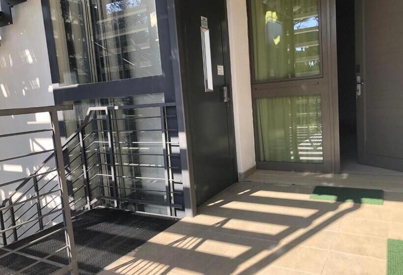 １ベッドルームアパートメント, Pisa Beach Park