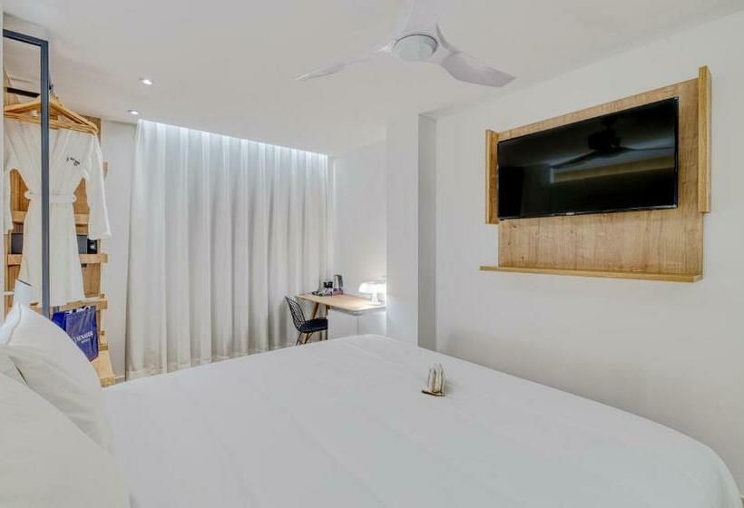 غرفة قياسية, Senator Cala Millor