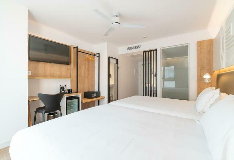 غرفة قياسية, Senator Cala Millor