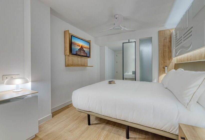 غرفة قياسية, Senator Cala Millor