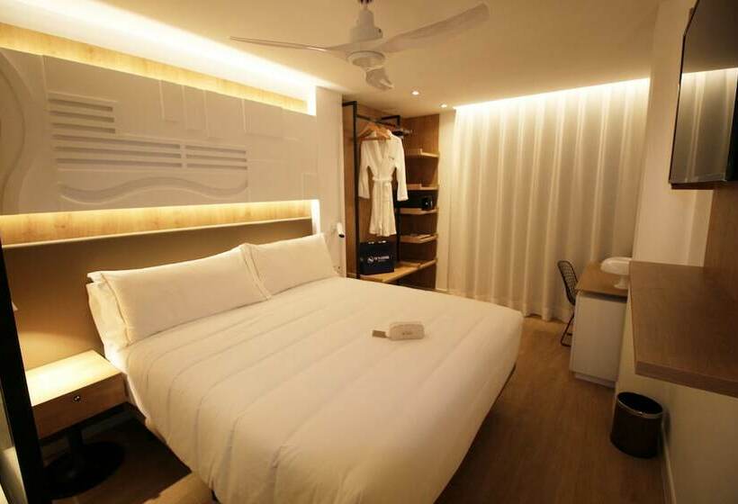 غرفة قياسية, Senator Cala Millor