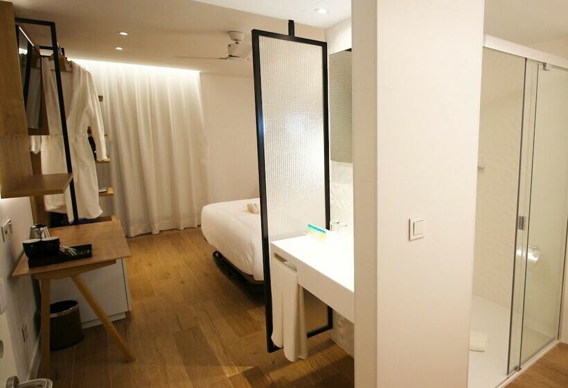 غرفة قياسية مزوَّدة بتراس, Senator Cala Millor