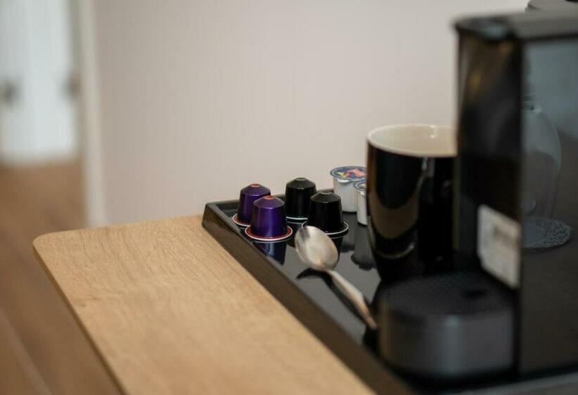 جناح, Senator Cala Millor