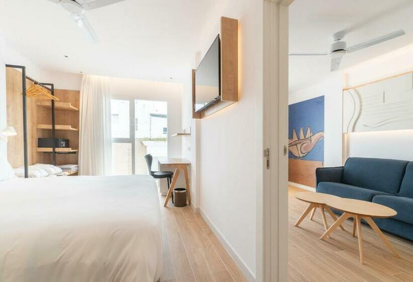 جناح, Senator Cala Millor