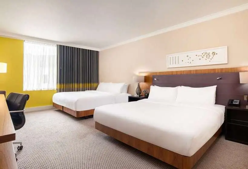 اتاق استاندارد با تخت بزرگ, Hilton Beijing Tongzhou