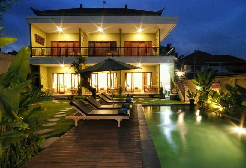 חדר סופריור, Jegeg Mas