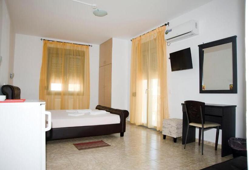 اتاق لوکس با چشمانداز, Pyrgos Sofokleous