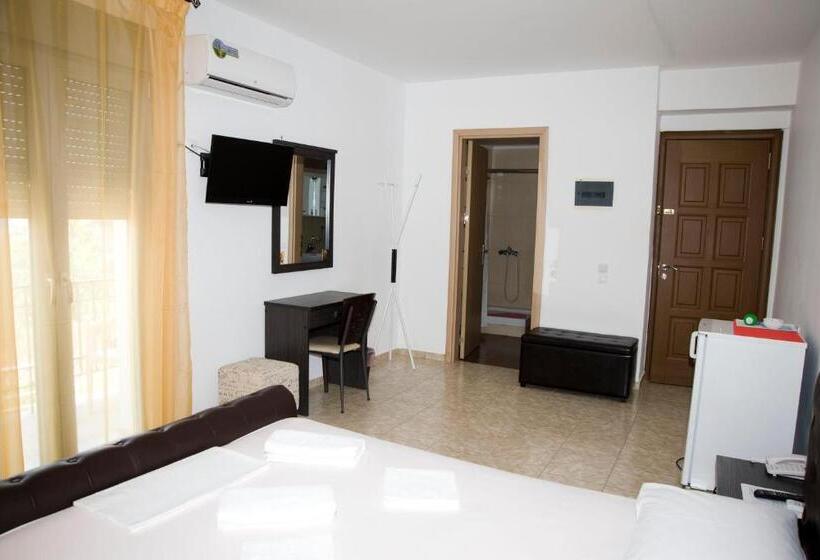 اتاق لوکس با چشمانداز, Pyrgos Sofokleous