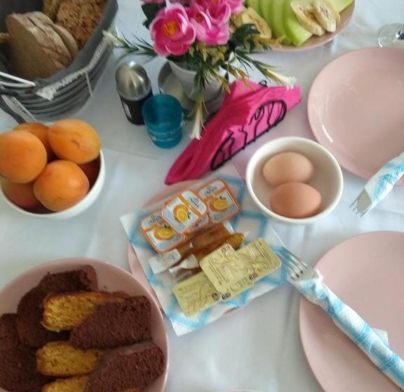 اتاق لوکس با بالکن, Pyrgos Sofokleous