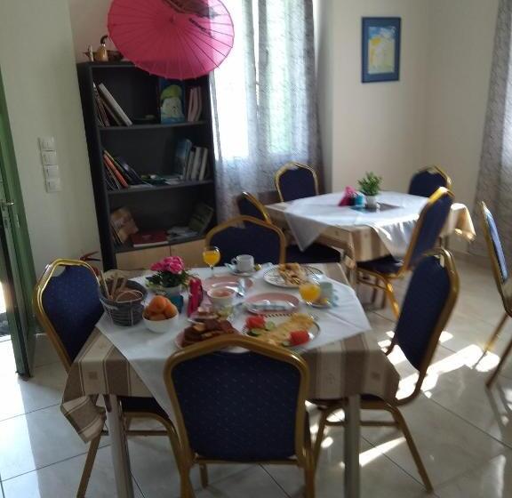 اتاق استاندارد با بالکن, Pyrgos Sofokleous