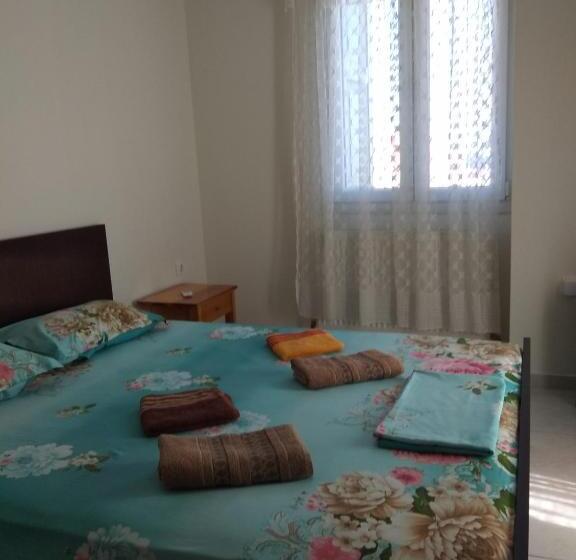 اتاق استاندارد با بالکن و چشمانداز دریا, Pyrgos Sofokleous