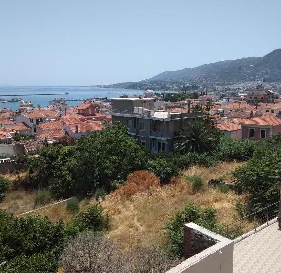 اتاق استاندارد با بالکن و چشمانداز دریا, Pyrgos Sofokleous