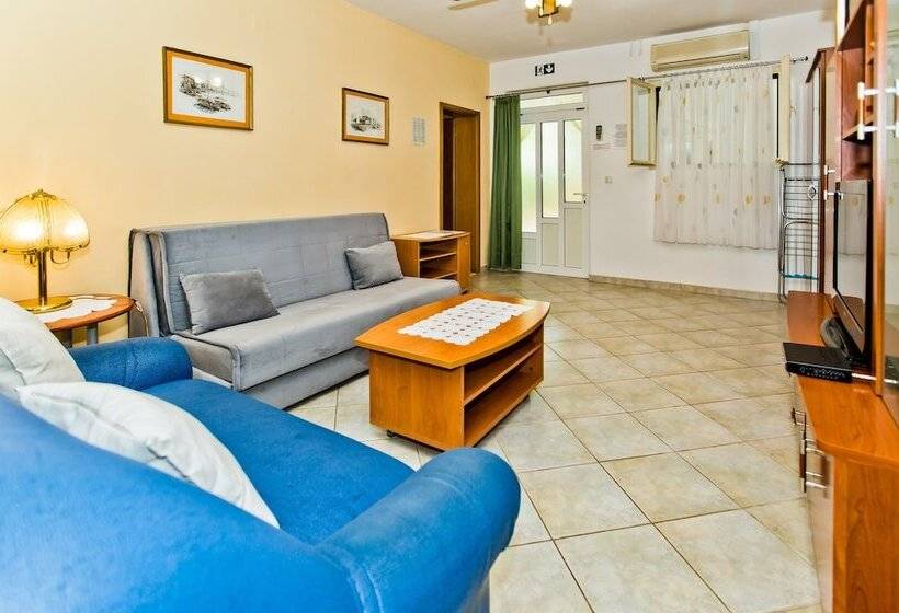 Апартаменты Comfort 2 Спальни, Apartments Balic