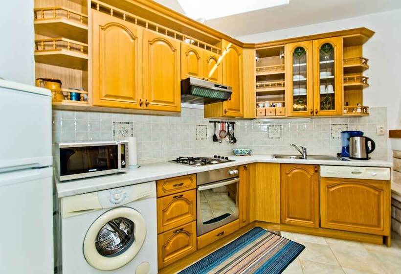 Апартаменты Comfort 2 Спальни, Apartments Balic