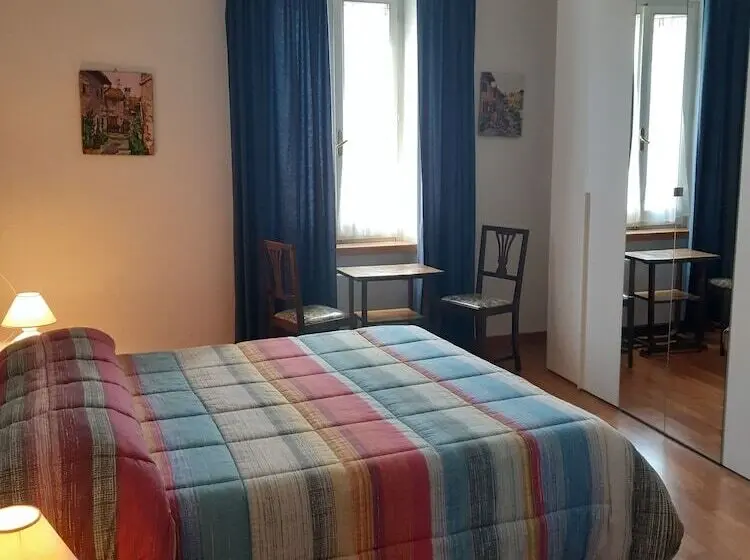 اتاق استاندارد سه نفره, Camere Carli