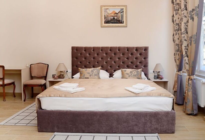 4인용 스탠다드 룸, Flowers Zagreb Downtown