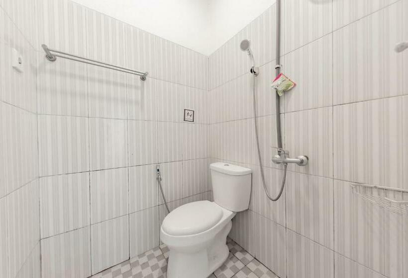 Номер Стандарт, Reddoorz Syariah Near Rs Hermina Sukabumi