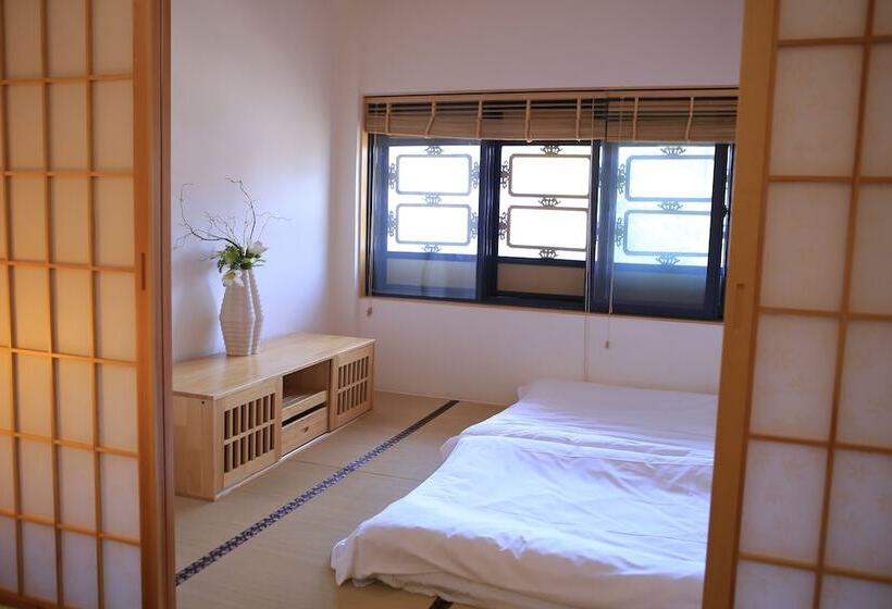 Номер Стандарт, Jinbi Club Boutique