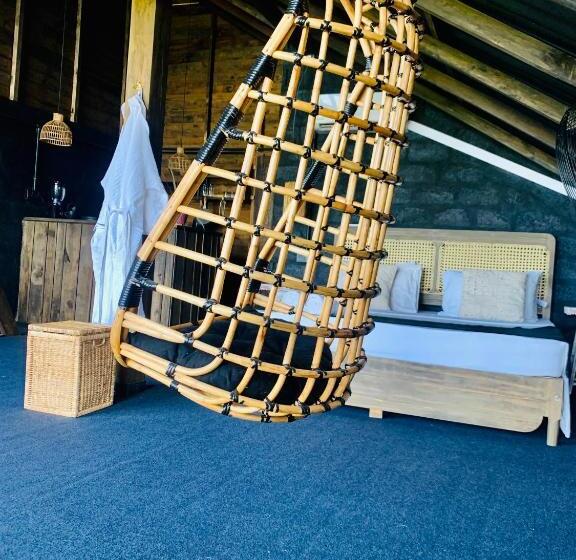 غرفة عائلية مطلّة علي الجبل, Villa Hillcrest