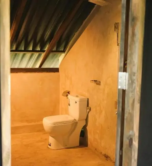 オーシャンビューデラックスルームバルコニー付き, Villa Hillcrest Weligama