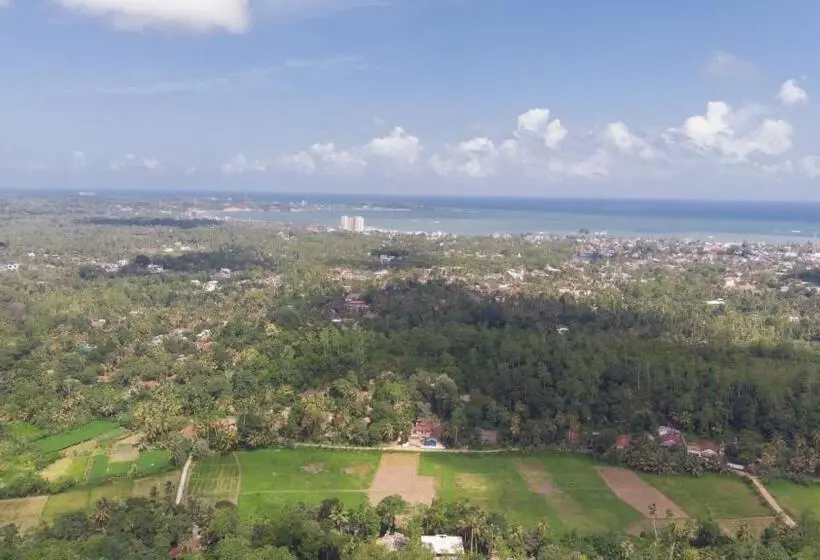 オーシャンビューデラックスルームバルコニー付き, Villa Hillcrest Weligama