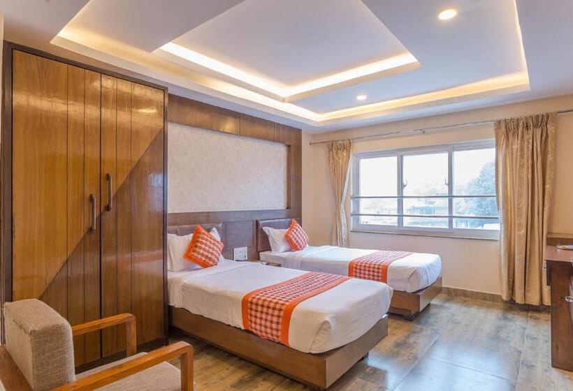 اتاق لوکس, Yellow Pagoda Pokhara