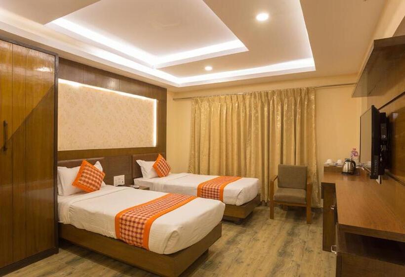 اتاق لوکس, Yellow Pagoda Pokhara