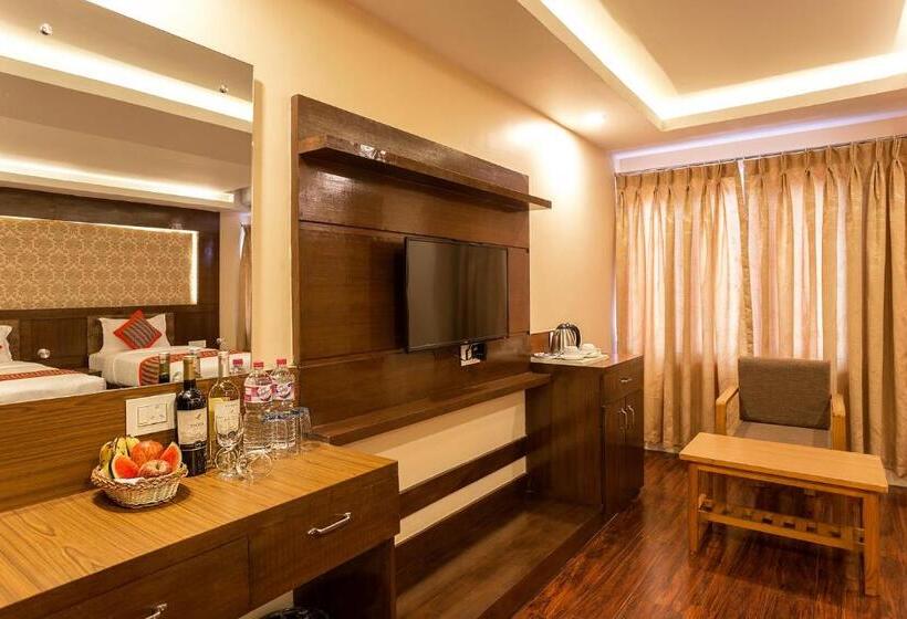 سوییت اجرایی, Yellow Pagoda Pokhara