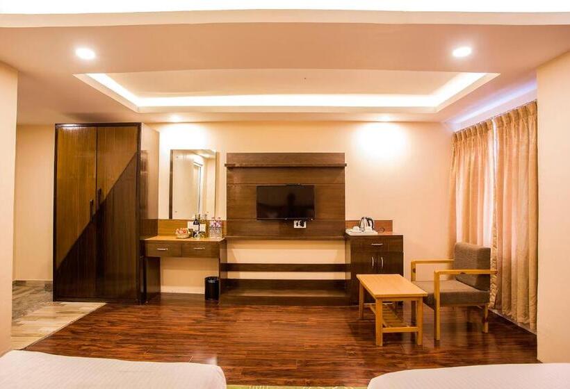 سوییت اجرایی, Yellow Pagoda Pokhara