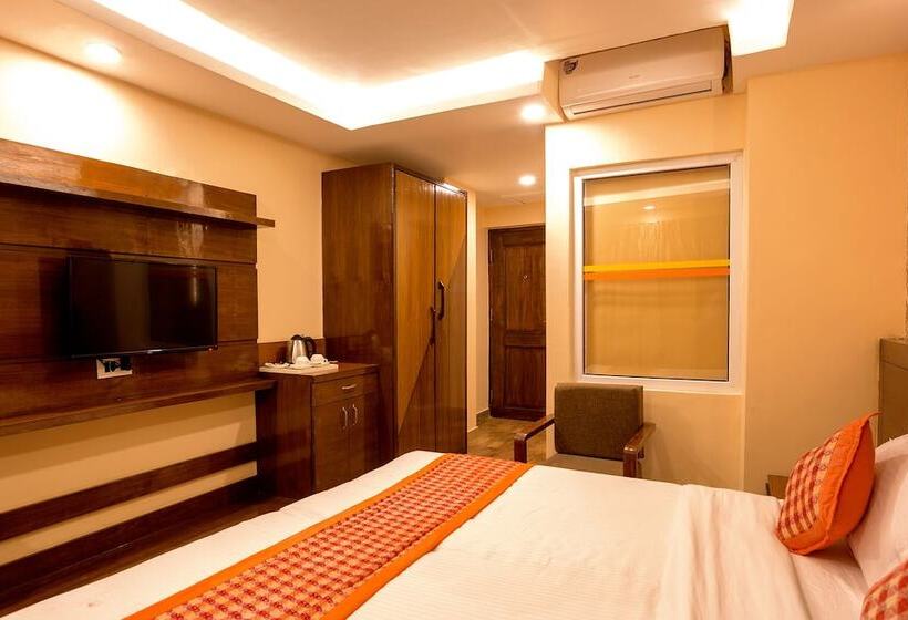 اتاق لوکس, Yellow Pagoda Pokhara