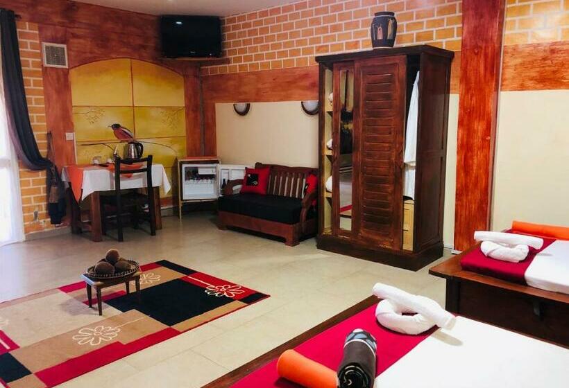 اتاق استاندارد برای معلولان, Petite Flower Guest House