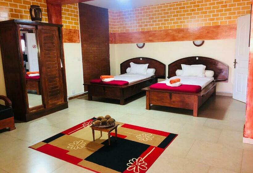 اتاق استاندارد برای معلولان, Petite Flower Guest House
