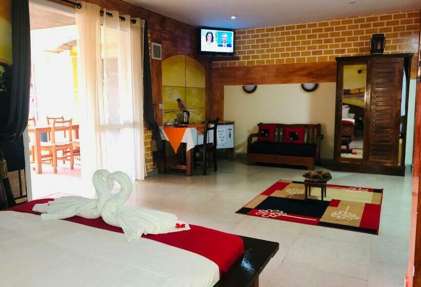 اتاق استاندارد برای معلولان, Petite Flower Guest House