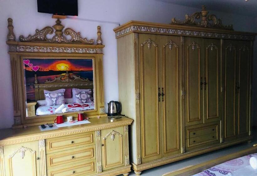 اتاق استاندارد, Petite Flower Guest House