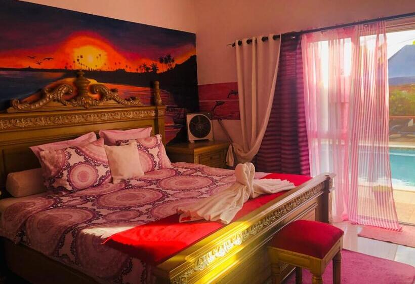 اتاق استاندارد, Petite Flower Guest House