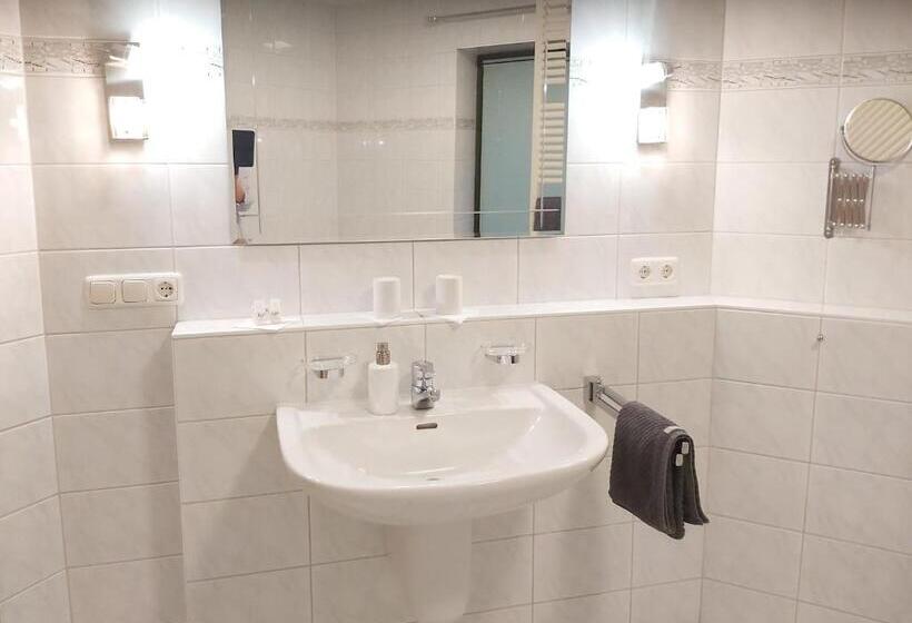 带1个卧室的带阳台的公寓, Pension Heuer