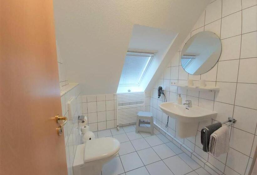 标准间, Pension Heuer