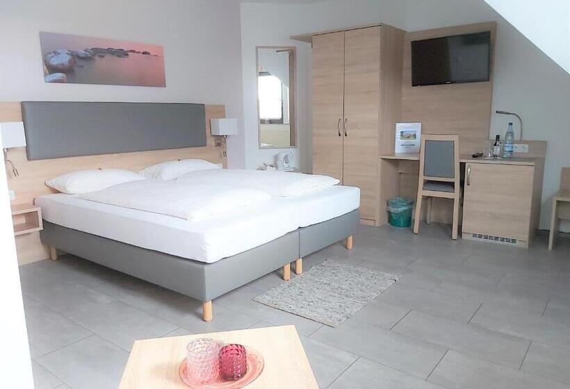 标准间, Pension Heuer