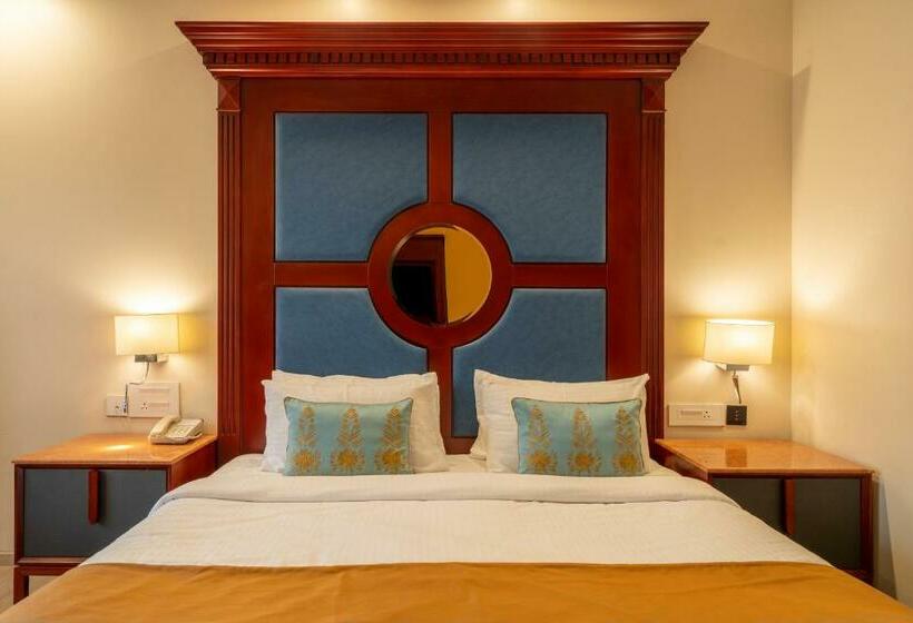 חדר דלוקס, Hukam S Lalit Mahal   Hotel Convention Club