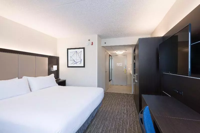 身障者適用キングサイズベッドルーム, Holiday Inn Express Ramsey Mahwah, An Ihg