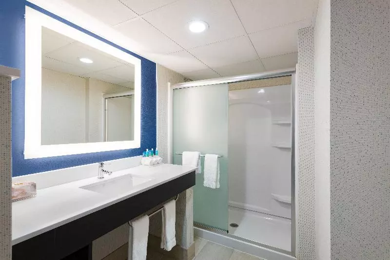 キングサイズベッドのスイートルーム, Holiday Inn Express Ramsey Mahwah, An Ihg