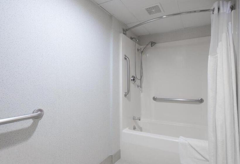 身障者適用キングサイズベッドルーム, Holiday Inn Express Ramsey Mahwah, An Ihg