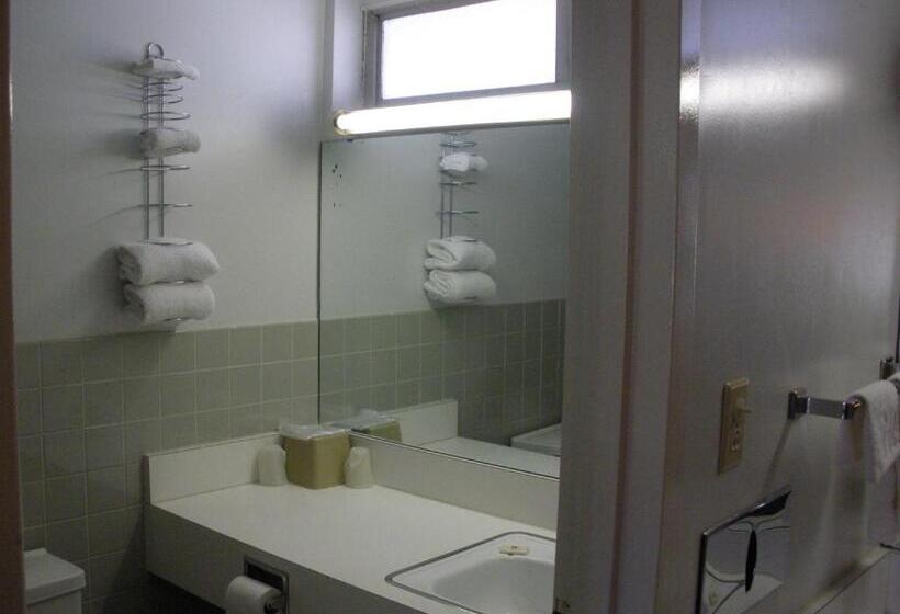 Номер Стандарт, Kings Inn Cleveland