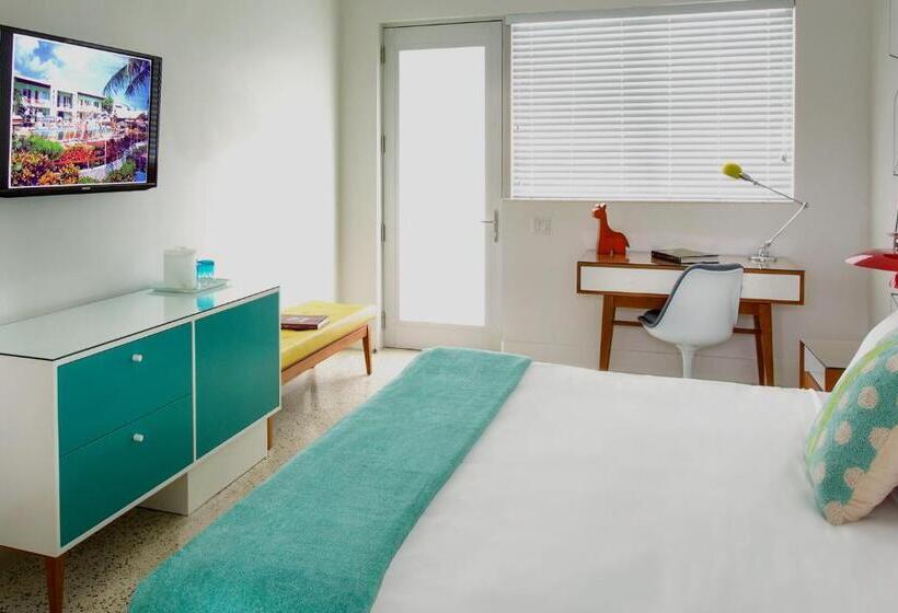 غرفة قياسية سرير كينج, The Vagabond